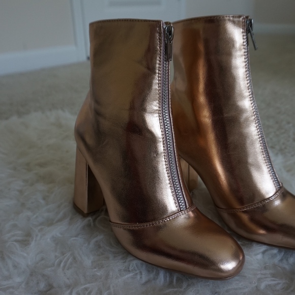 forever 21 Shoes - forever 21 rose gold zip up ankle boots sz 6 forever 21 Shoes - forever 21 rose gold zip up ankle boots sz 6